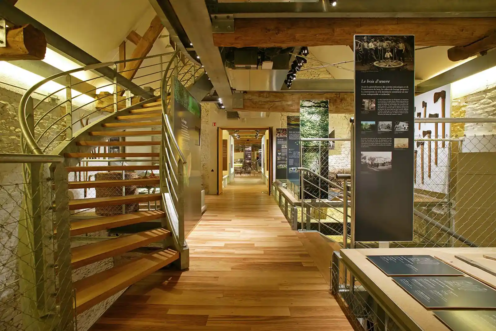 heritage building renovation intérieur