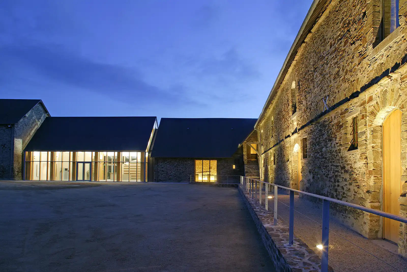 bocage normand cour nuit