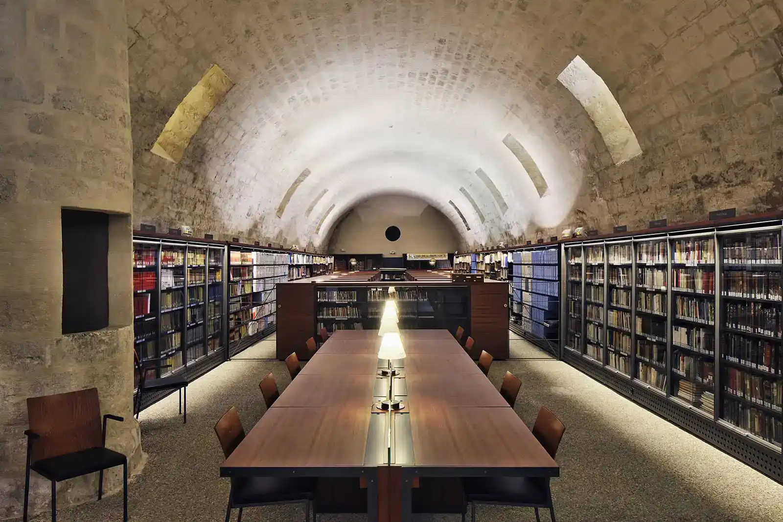 bibliothèque compiègne sous-sol